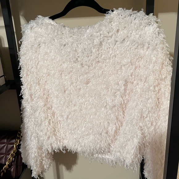 Forever 21 Cream Shaggy Sweater- Size Medium - Picture 5 of 5